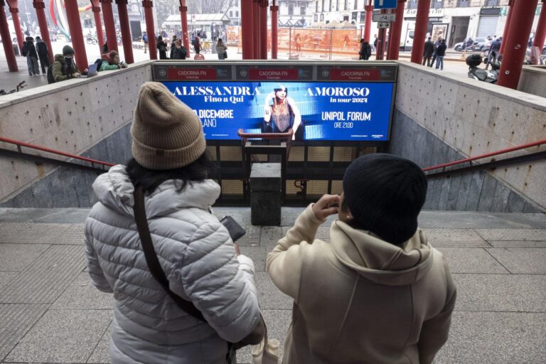 Milano Cadorna. Sciopero dei mezzi di trasporto urbano e di trenord.