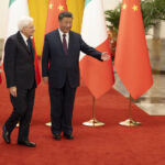 Mattarella in Cina, vertice con Xi Jinping: “Rilanciare rapporti”