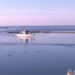 Migranti, nave Libra arriva in Albania con otto a bordo