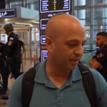 Tifosi israeliani aggrediti, il rientro a Tel Aviv: “Sullo zaino una bandiera brasiliana per nascondere le mie origini”
