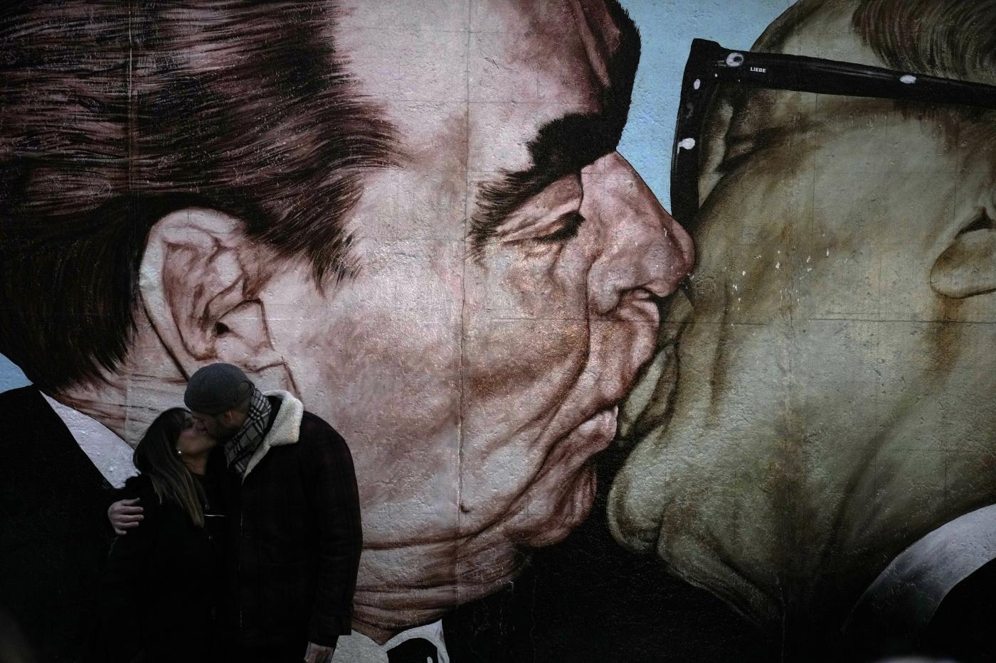 35 anni fa la caduta del Muro di Berlino