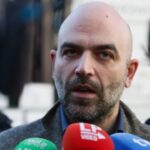 Napoli, Saviano: “Giovani con aspirazioni da criminali ma non anime perse”