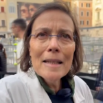 Roma, pareri discordanti di commercianti e turisti sulla ‘nuova’ Fontana di Trevi