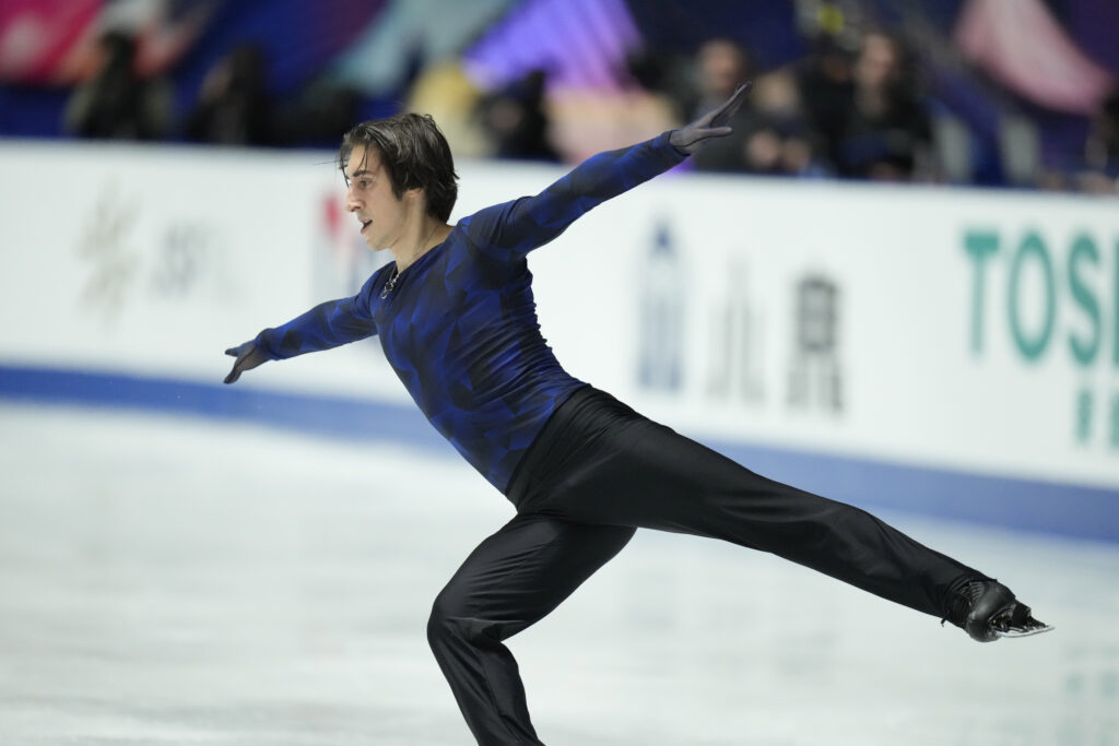 Galleria foto 'Pattinaggio: Daniel Grassl chiude secondo a Tokyo e riporta l’Italia sul podio' - foto 12