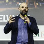 Napoli, FdI attacca Saviano via social: “Sciacallo senza alcuna dignità”