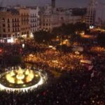 Alluvione Spagna, migliaia in piazza a Valencia contro il governatore Mazòn