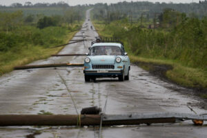 Cuba : l'uragano Rafael si rafforza e nelle ultime ore da tempesta tropicale diventa uragano di categoria 1