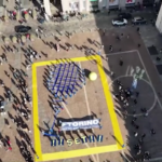 Atp Finals, flashmob a Torino: gigantesca racchetta in piazza San Carlo