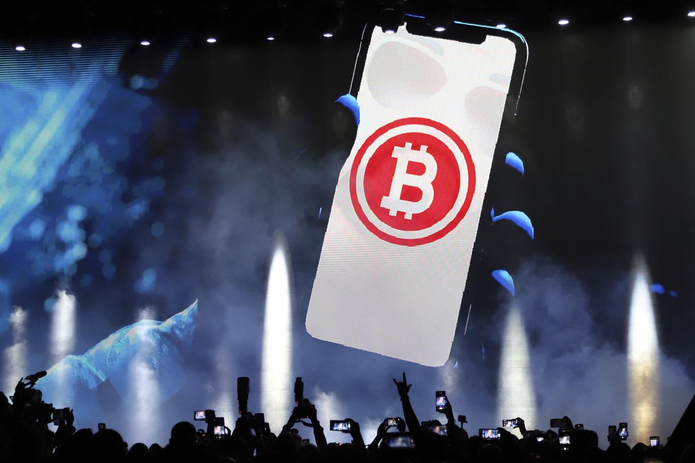 Bitcoin corre oltre 84mila dollari, la Lega chiede stop aumento tassa plusvalenza