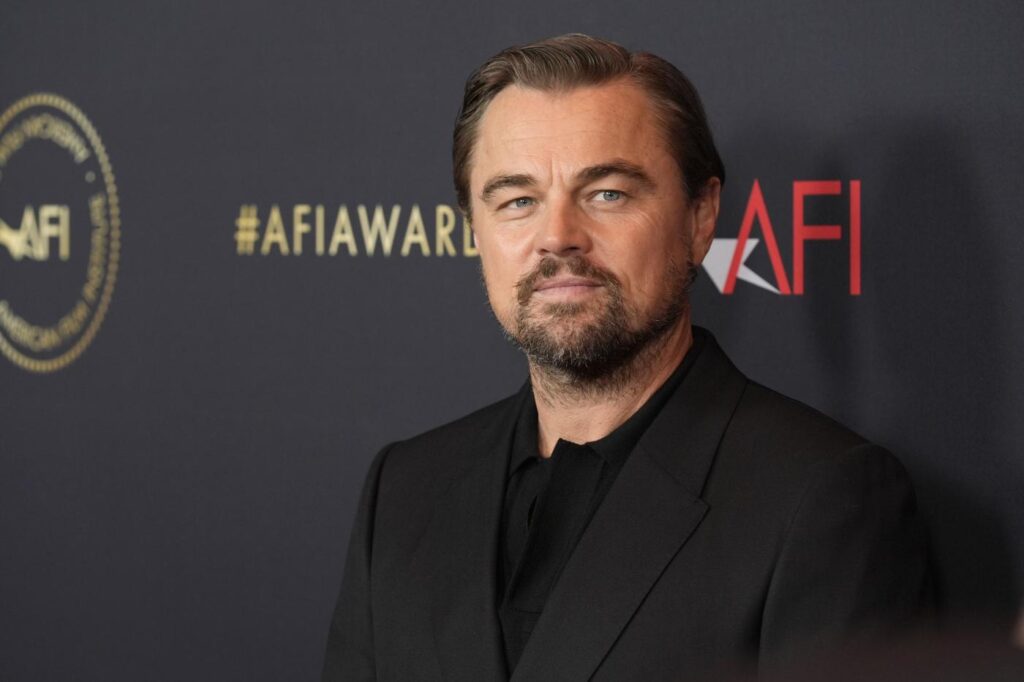 Galleria foto 'Leonardo DiCaprio compie 50 anni: dagli esordi alla consacrazione con Titanic, fino all’Oscar' - foto 3