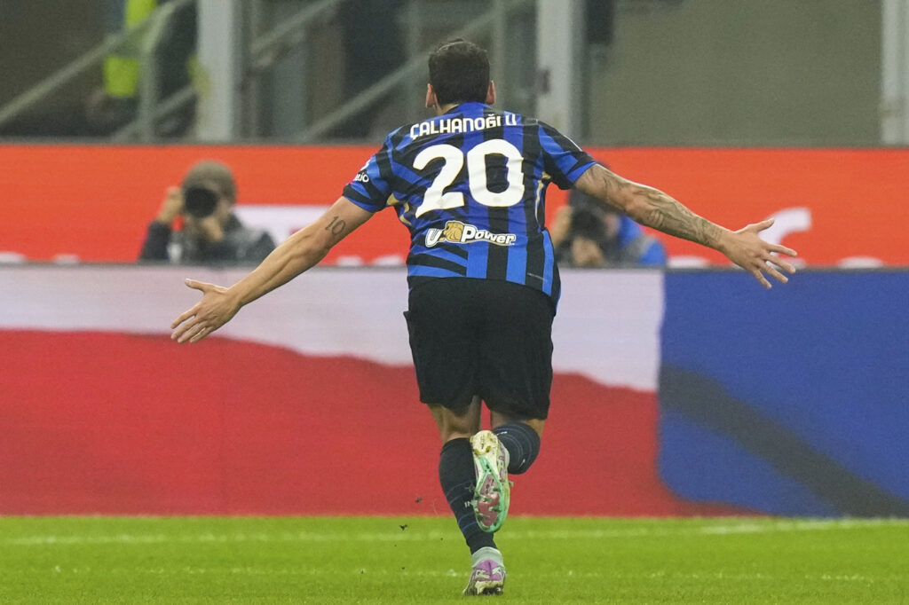 Galleria foto 'Serie A, Inter-Napoli 1-1: Calhanoglu sbaglia un rigore e Conte critica il VAR' - foto 7
