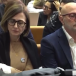 Delitto Senago, famiglia Tramontano indossa spilla con foto di Giulia al processo