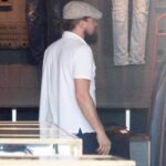Leonardo DiCaprio shopping con amiche a Beverly Hills