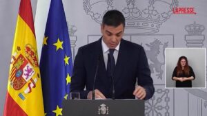 Alluvione Valencia, Sanchez: “Stanziati oltre 3 miliardi e mezzo di euro per l’emergenza”