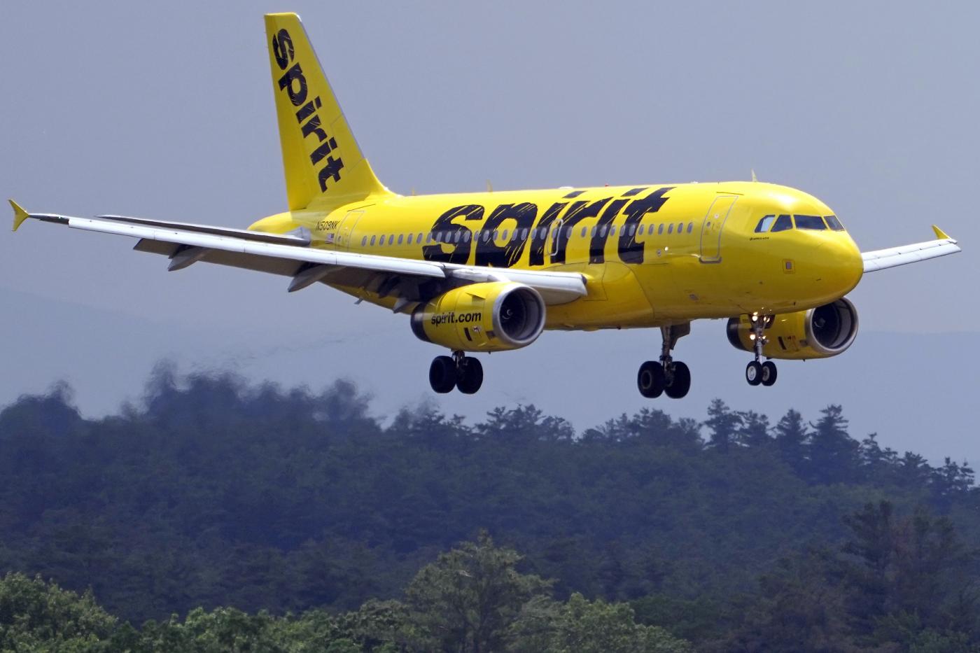 Haiti, aereo Spirit Airlines colpito da spari: sospesi i voli Haiti, aereo Spirit Airlines colpito da spari: sospesi i voli