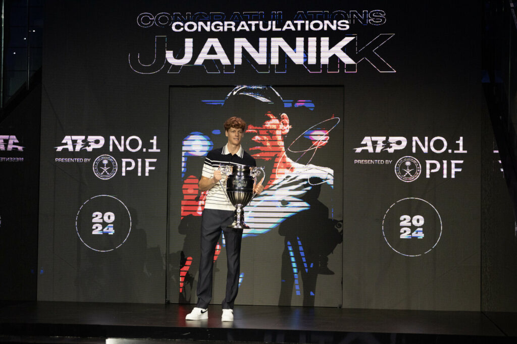 Galleria foto 'Jannik Sinner premiato a Torino: è il nuovo numero 1 del ranking ATP 2024' - foto 4