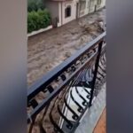 Maltempo oggi in Sicilia, a Catania auto trascinate in mare