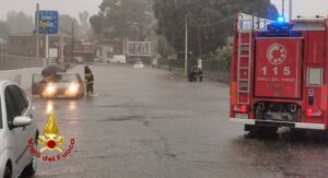 Maltempo: domani allerta rossa in Sicilia e Calabria