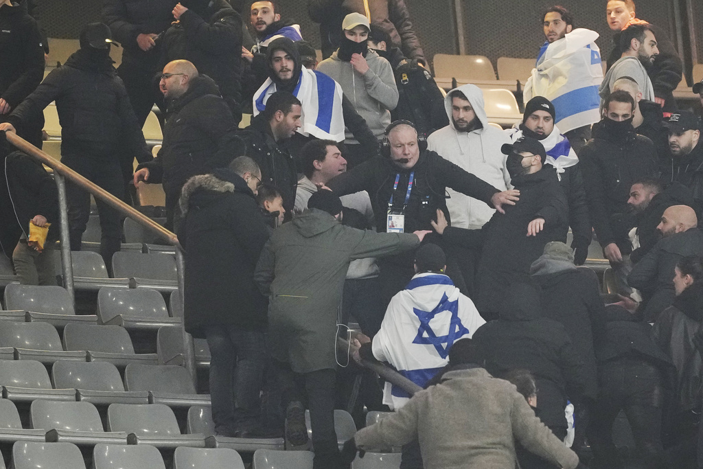 Francia Israele, piccola rissa sugli spalti durante la partita di Nations League