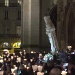 Parigi, la statua della Vergine Maria è tornata a Notre-Dame