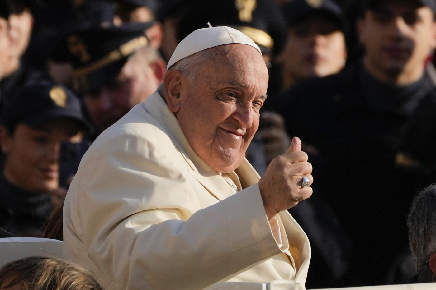 Medioriente, Papa Francesco: “Indagare se a Gaza sia in atto genocidio”