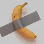 La banana di Cattelan potrebbe essere venduta all’asta per 1 milione di dollari