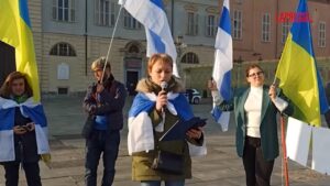 Torino, la ‘Comunità dei Russi Liberi’ manifesta contro l’invasione dell’Ucraina