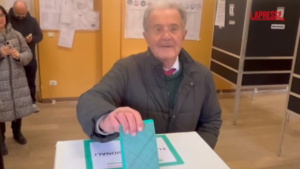 Elezioni regionali Emilia-Romagna, Prodi e Ugolini al seggio per il voto