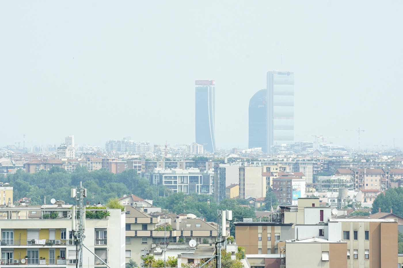 Smog, da martedì divieti di circolazione a Milano e in 7 province Lombardia: ecco chi è interessato