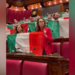 Autonomia, bocciata mozione: opposizioni mostrano il tricolore
