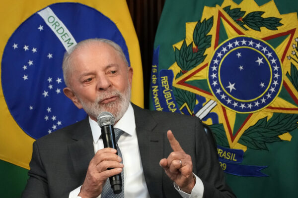 Luiz Inacio Lula da Silva parla da Brasilia