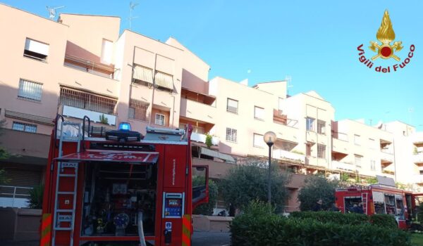 Roma, incendio in un appartamento a Ostia: un morto