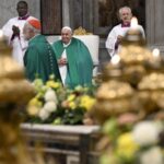 Papa Francesco approva nuove regole per funerali papali più snelli