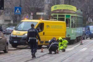 Investimento pedone in Via Ariosto a Milano