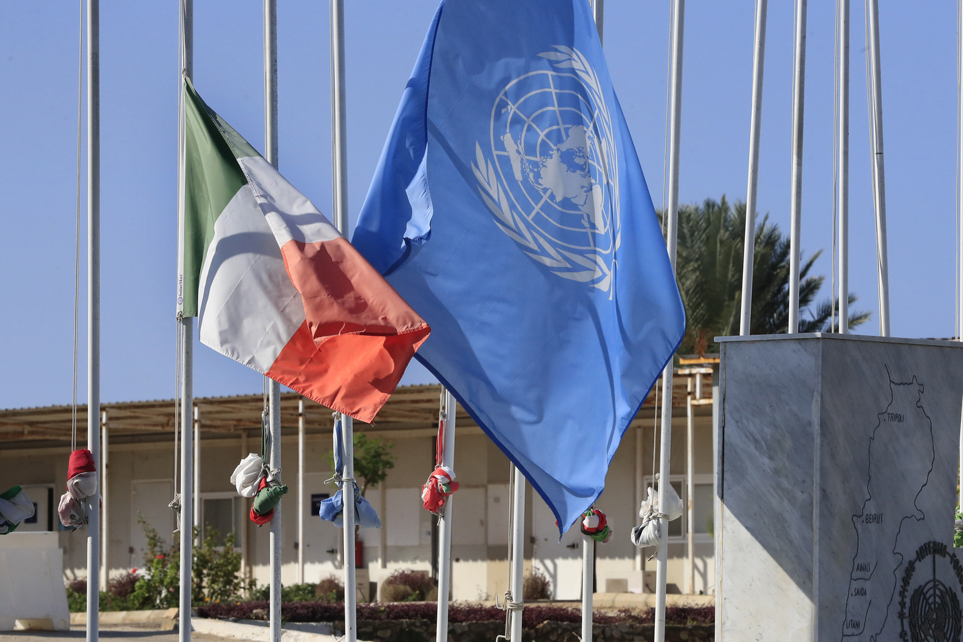 Medioriente, colpito quartier generale Unifil: 4 militari italiani lievemente feriti