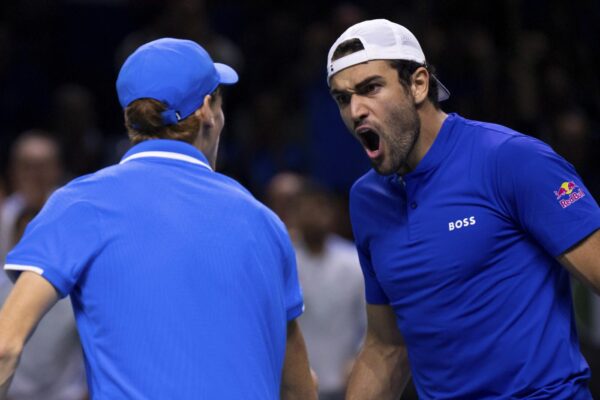 Jannik Sinner - Matteo Berrettini vs Molteni Andres - Maximo Gonzalez - quarti di finale di Coppa Davis a Malaga