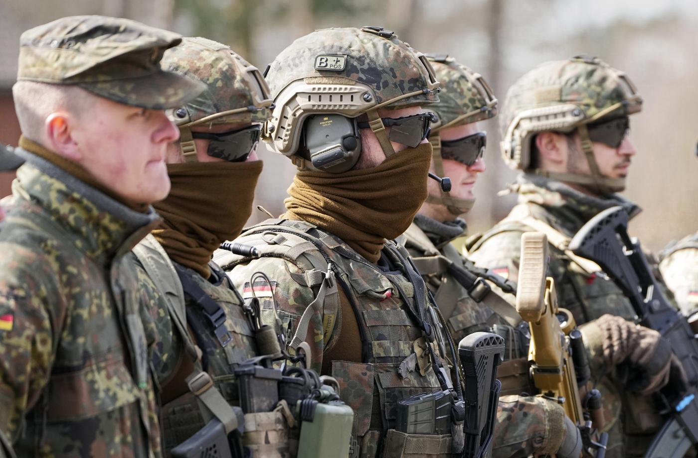 Germania prepara le aziende a un possibile ‘scenario di guerra’
