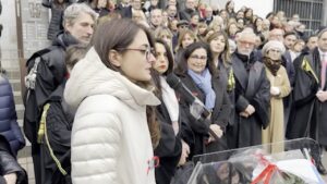 Giulia Tramontano, la sorella al flash mob contro la violenza sulle donne a Milano