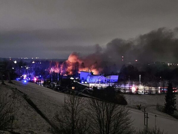 Lituania, aereo cargo si schianta vicino all’aeroporto di Vilnius: un morto e due feriti