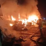 Incendio Roma, a fuoco capannone a Tor Cervara