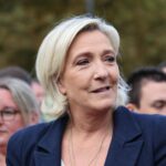 Francia, Le Pen chiede modifiche al bilancio e minaccia di far cadere il governo