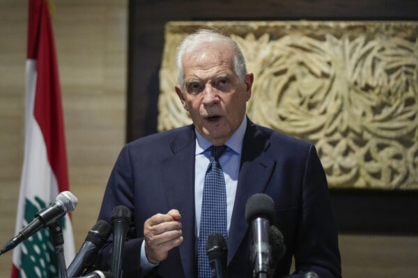 Nabih Berri riceve Josep Borrell a Beirut