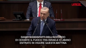 Tregua in Libano, Erdogan: “Soddisfatti dell’accordo, ci aspettiamo che Israele lo rispetti”