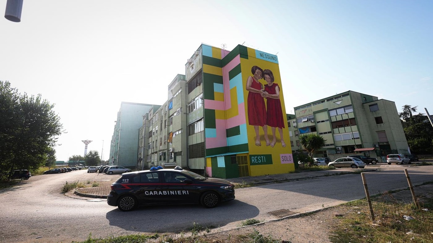 Caivano, in corso sgombero dell’occupazione abusiva di case al Parco Nord