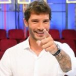 Ascolti Tv ieri 27 novembre: De Martino super, Toffanin ok in prima serata – Le Pagelle