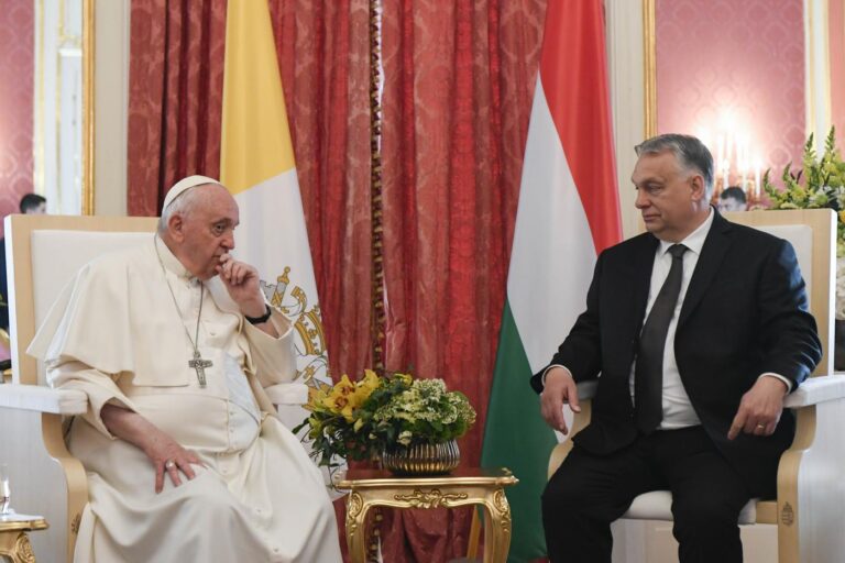 Papa Francesco in Ungheria incontro con il primo ministro Viktor Orban