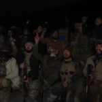 Siria, ribelli e jihadisti entrano ad Aleppo: festeggiamenti e caos per le strade