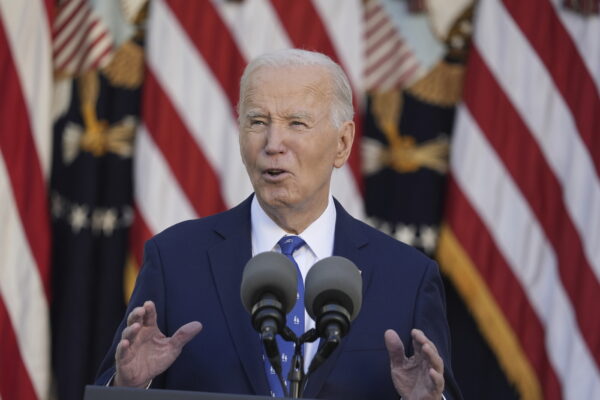 Presidente Biden tiene un discorso nel Rose Garden della Casa Bianca