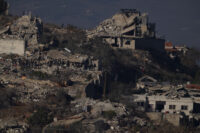 Edifici distrutti in una zona del villaggio di Kfar Kila nel Libano meridionale