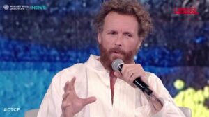 Jovanotti a Che Tempo Che Fa: “Ho dovuto reimparare a camminare”